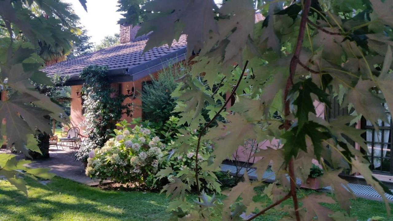 B&B Al Roncaccio Calco  エクステリア 写真