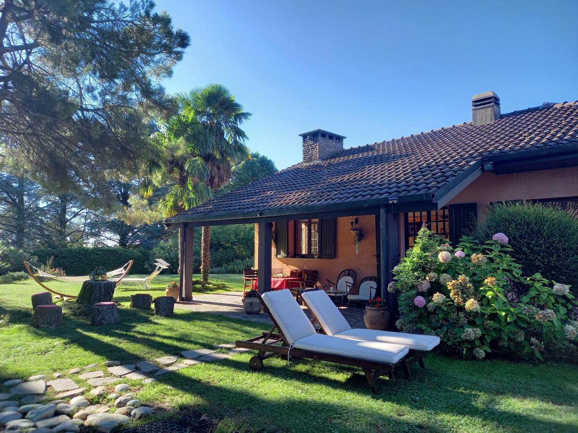B&B Al Roncaccio Calco  エクステリア 写真